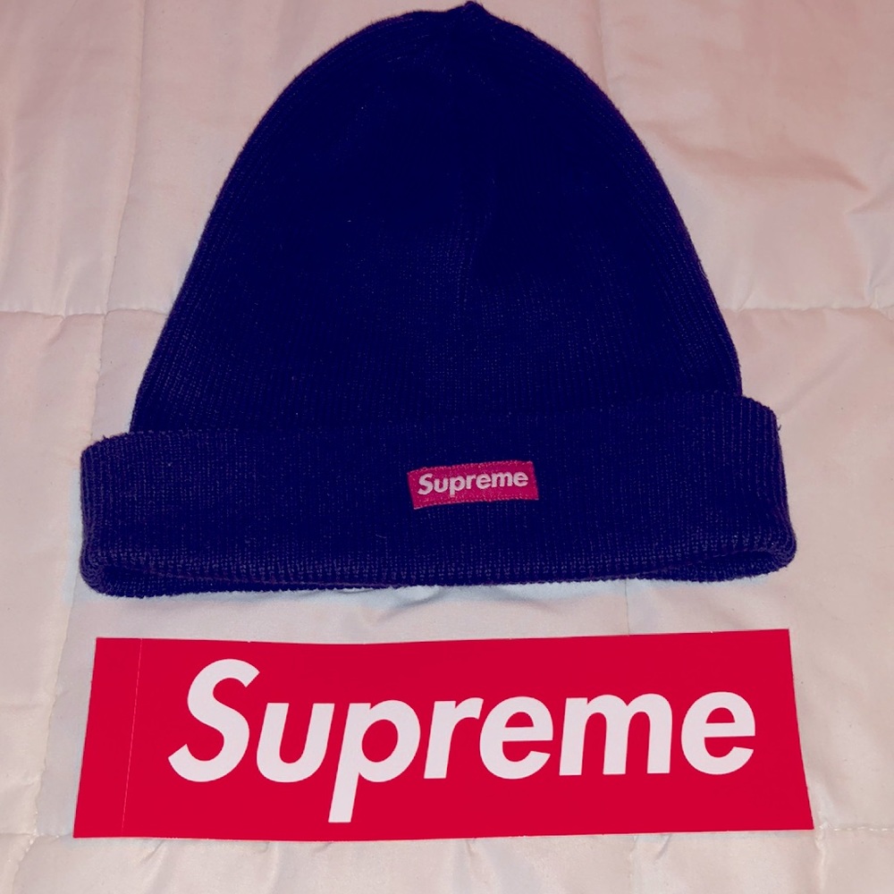 NEW SUPREME NAVY BLUE SMALL RED BOX LOGO HAT CAP BEANIE TOBOGGAN SKULL CAP UNISX